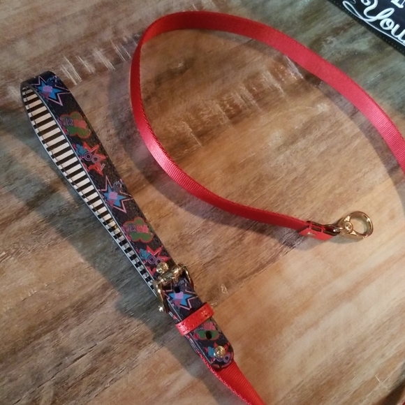 SOLD!New Henri Bendel Dog Leash - 45" - Picture 2 of 6